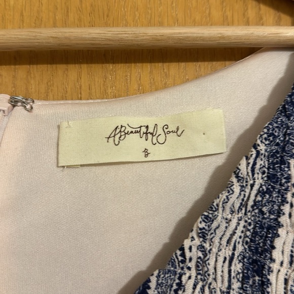 Arula Size B Dress - Picture 3 of 6